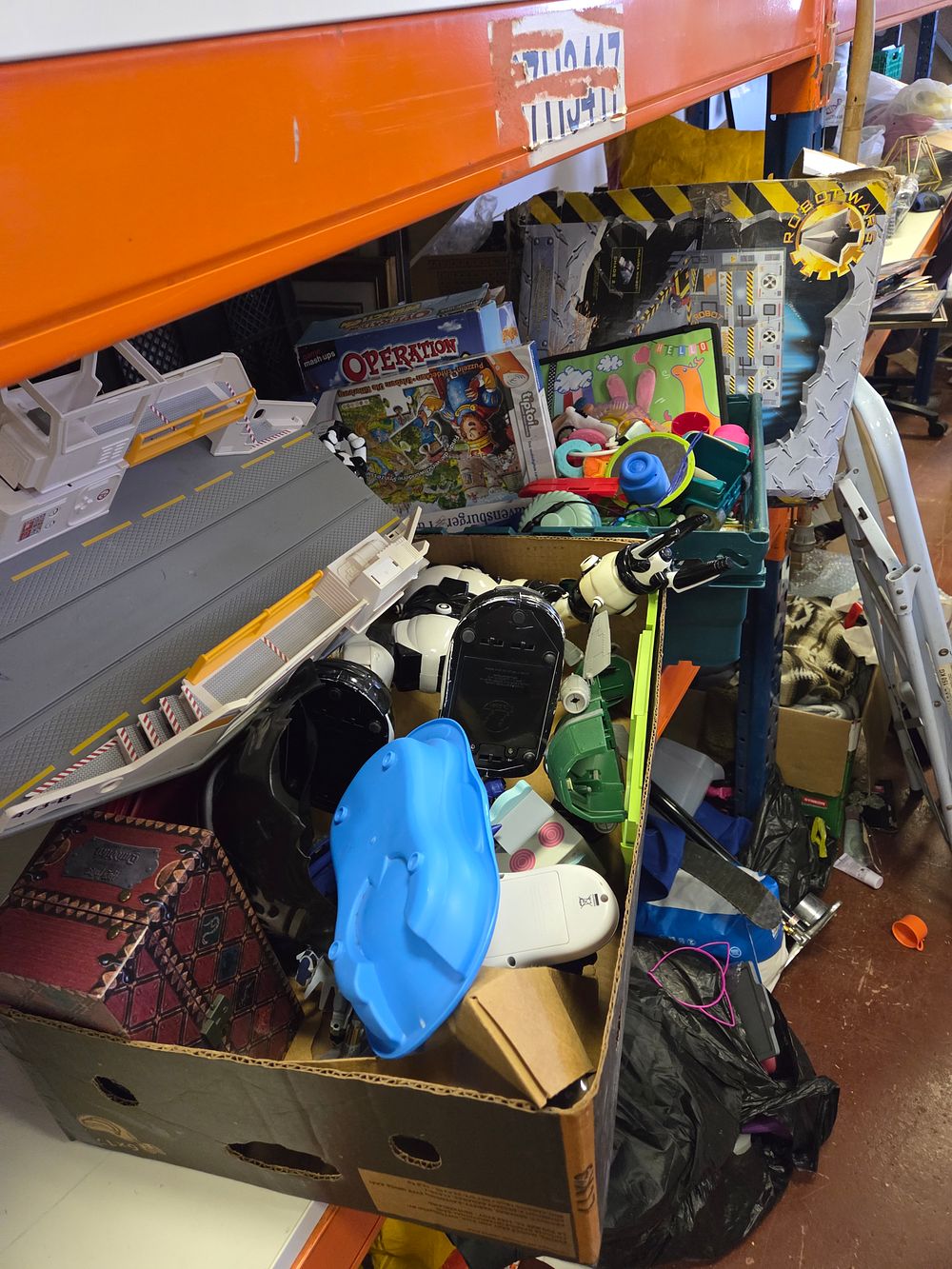 Lot 336 – two Boxes and Bag of Miscellaneous Household Goods, Textiles, and Toys
