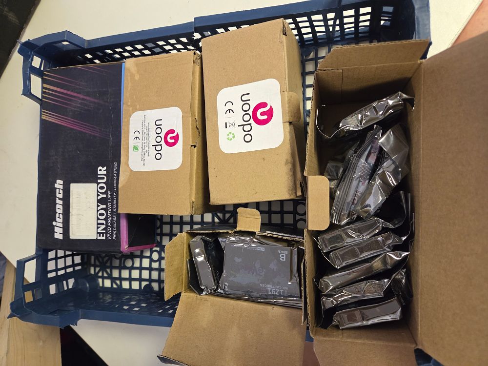 Lot 354 – A Collection of Hicorch and uoopo Printer Ink Cartridges