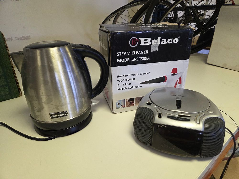 Lot 359 – A Trio of Domestic Electrical Appliances Including a Belaco Kettle, a Boxed Belaco Steam Cleaner, and an Alba Boombox