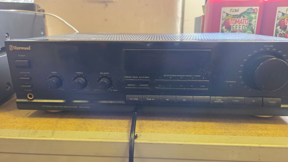 Lot 424 – Sherwood RX-1010 Stereo AM/FM Receiver