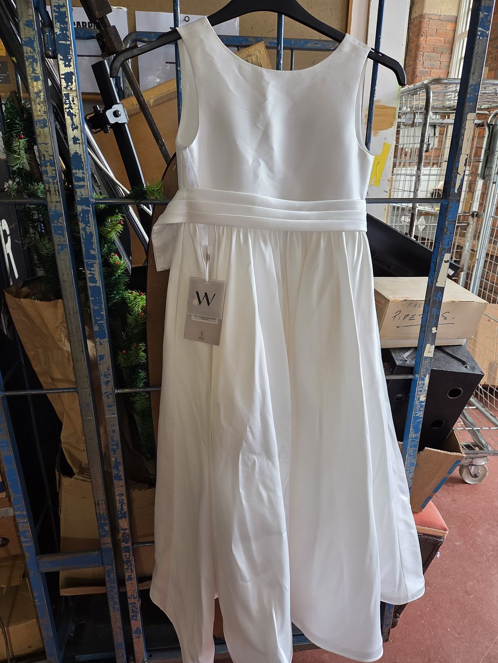 Lot 163 – WED2B Infinite Tabitha Ivory Junior Formal Dress Age 8