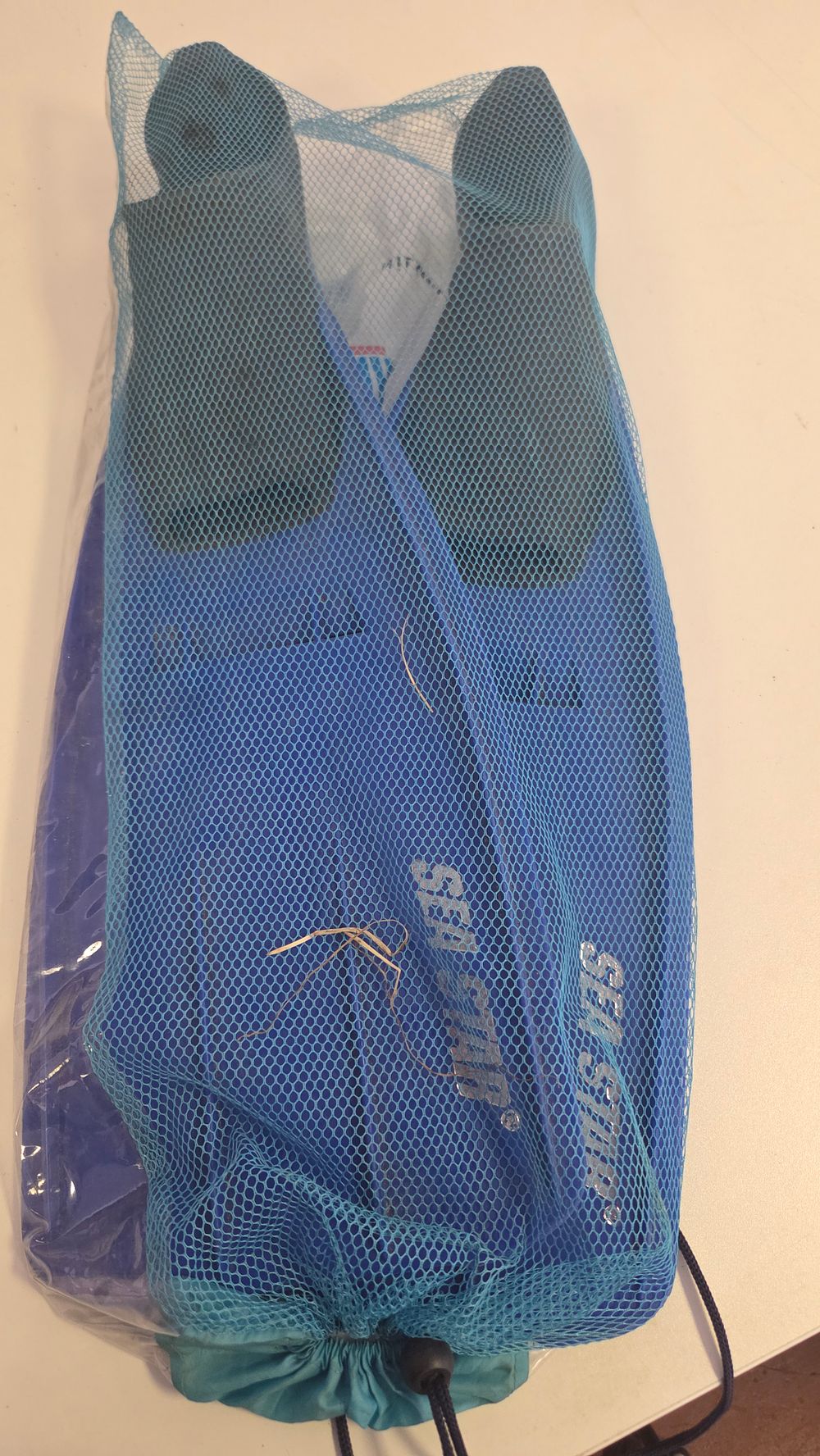 Lot 213 – A Pair of Sea Star Swimming Fins in a Mesh Carry Bag