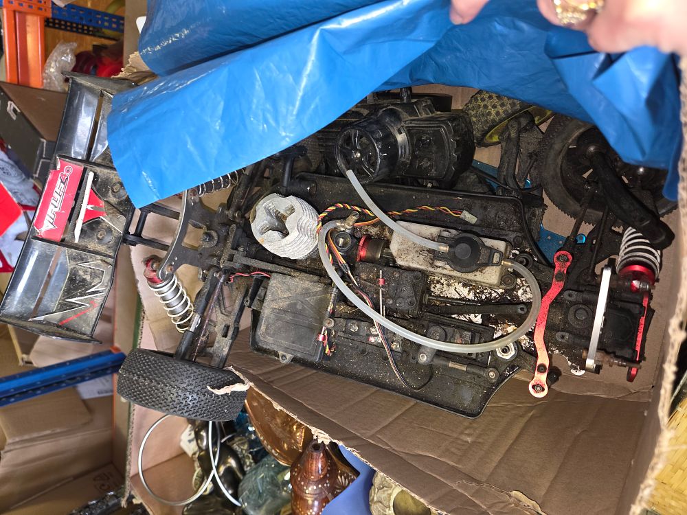 Lot 286 – Carson Virus 4.0 Nitro RC Buggy and Transmitter