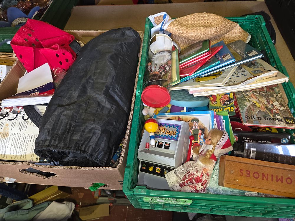 Lot 290 – two Boxes of of Vintage Toys, Children’s Books, and Miscellaneous Collectables including The Railway Series