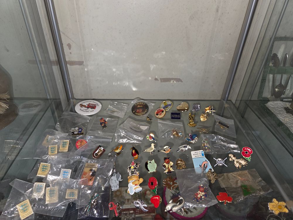 Lot 615 – An Assortment of Vintage and Contemporary Enamel Lapel Pins, Badges, and Memorabilia