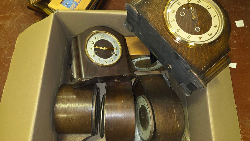 Lot 218 – A Collection of Vintage Wood Cased Mantel Clocks including Smiths Enfield