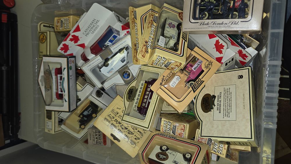 Lot 251 – A Collection of Boxed Lledo Days Gone Die-cast Model Vehicles