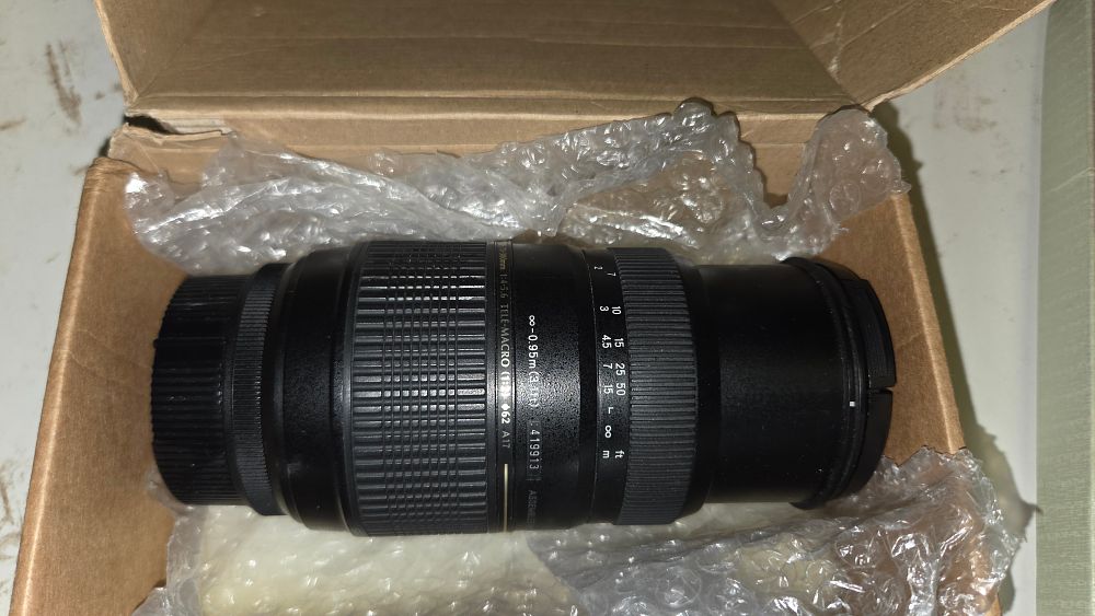 Lot 264 – Tamron AF 70-300mm f/4-5.6 Di LD Macro 1:2 Lens Model A17