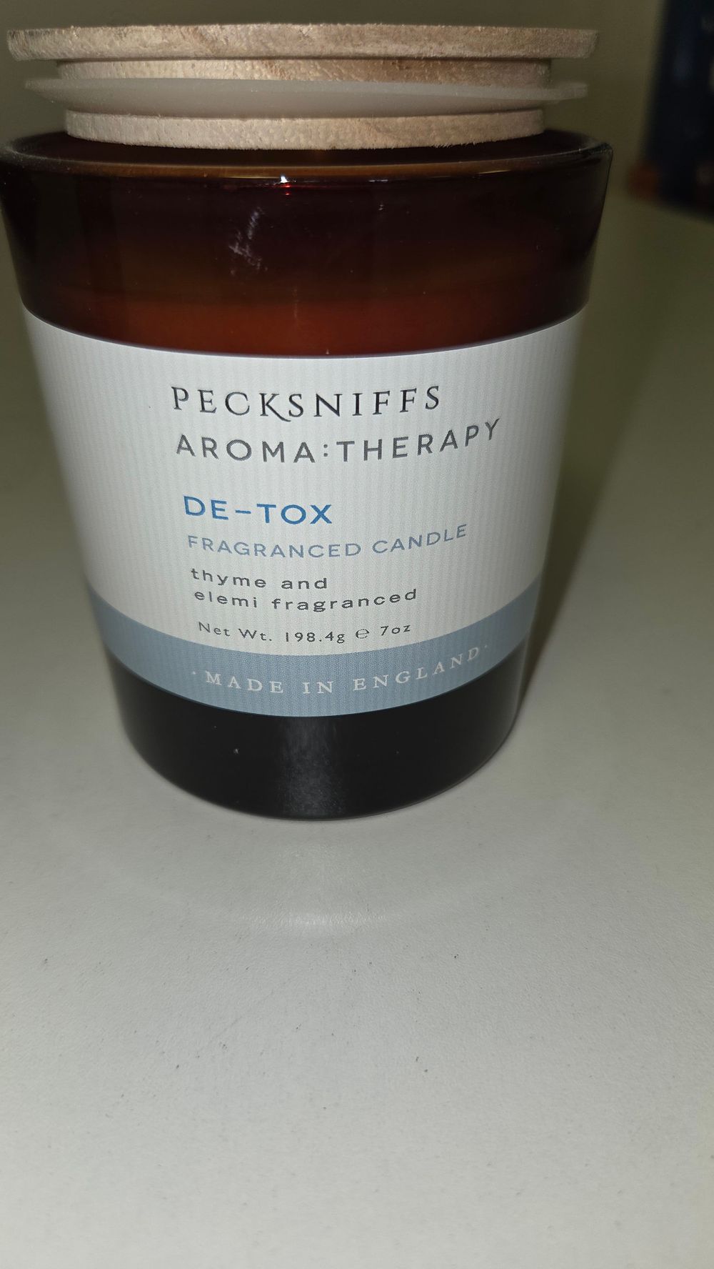 Lot 322 – Pecksniffs Aroma:Therapy De-Tox Thyme and Elemi Fragranced Jar Candle 7oz