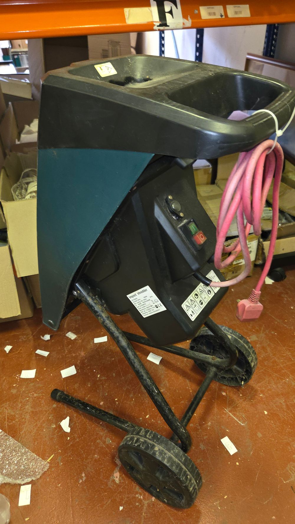 Lot 339 – B&Q TRY2500SA 2500W Electric Garden Impact Shredder w/o