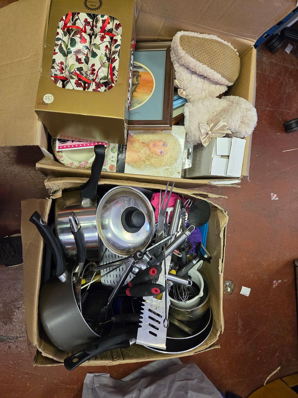 Lot 247 – A Collection of Miscellaneous Household Items and Kitchenware in Two Boxes