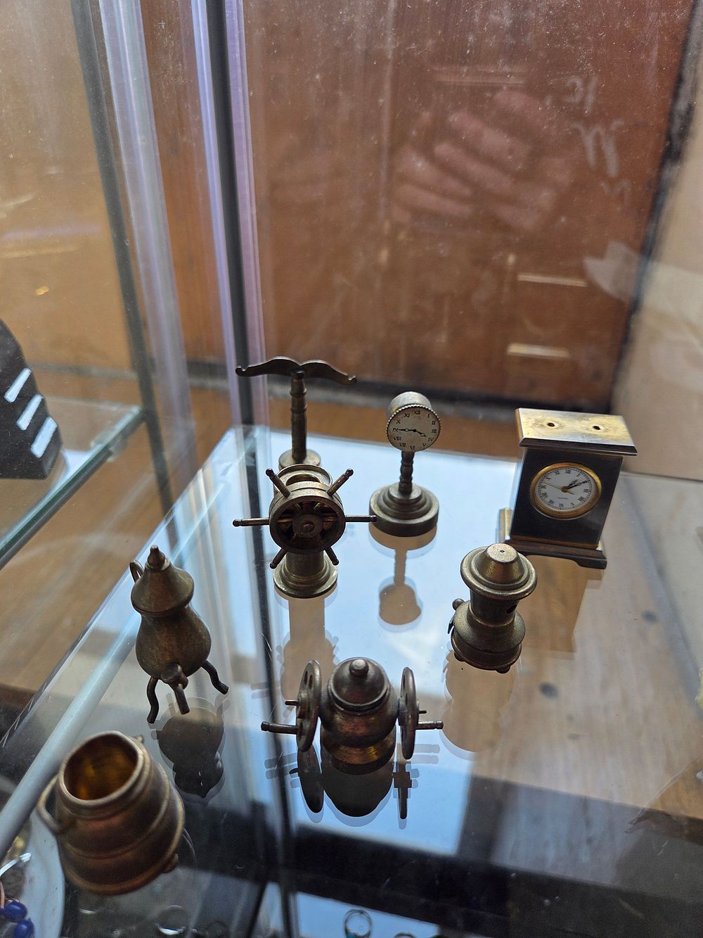 Lot 623 – A Collection of Miniature Brass Decorative Objects