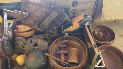 An Assortment of Vintage Treen and Decorative Wooden Collectables