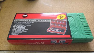 46 Piece 1/4 Inch Drive Metric Socket Wrench Set