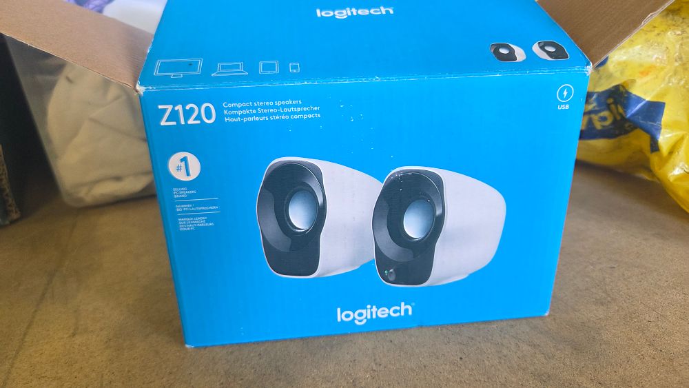 Lot 230 – A Pair of Logitech Z120 Compact Stereo USB Powered Speakers