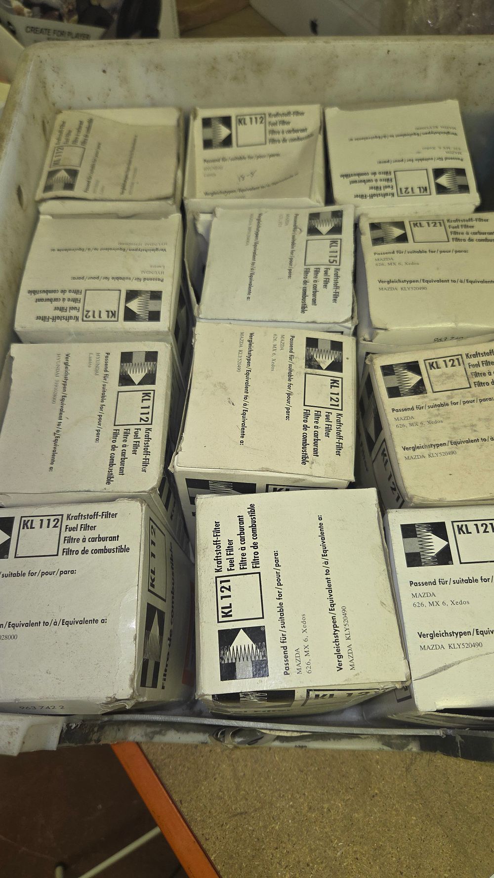 Lot 165 – Selection of Knecht Fuel Filters Including KL 121, KL 112, and KL 115 for Mazda and Hyundai
