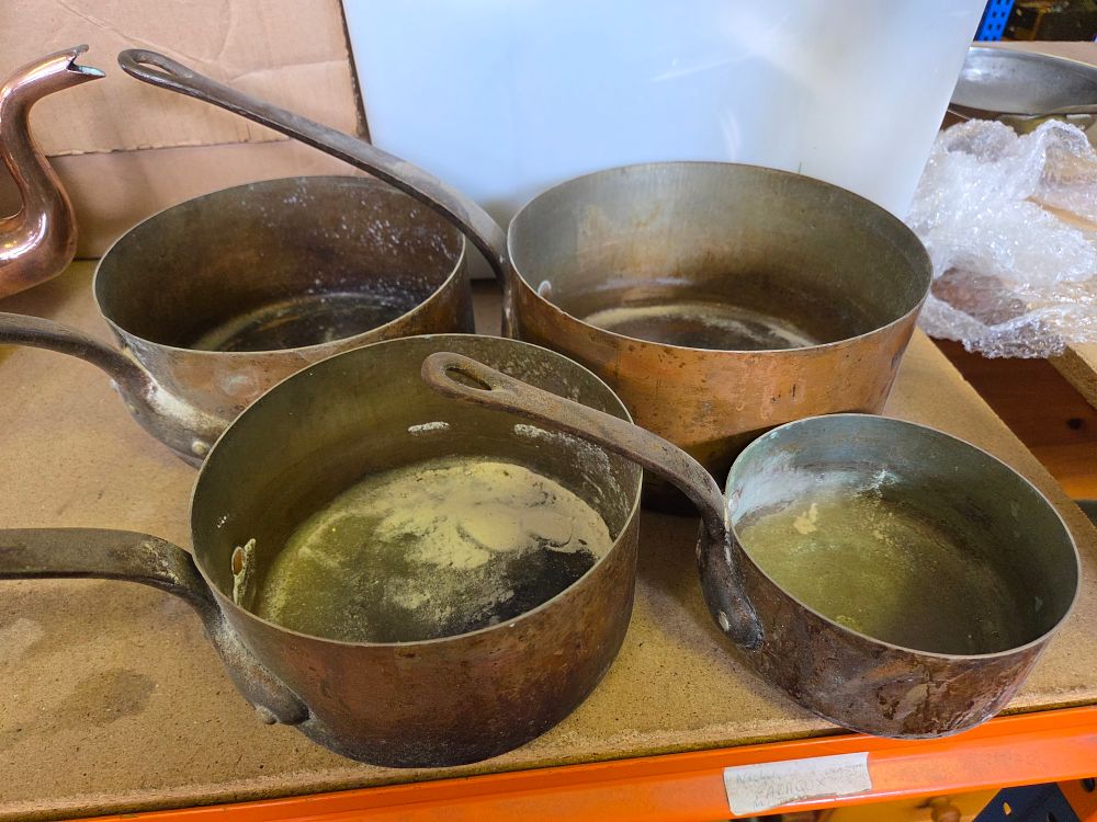 Lot 275 – A Set of Four Graduated French Heavy-Gauge Copper Saucepans 3.1kg