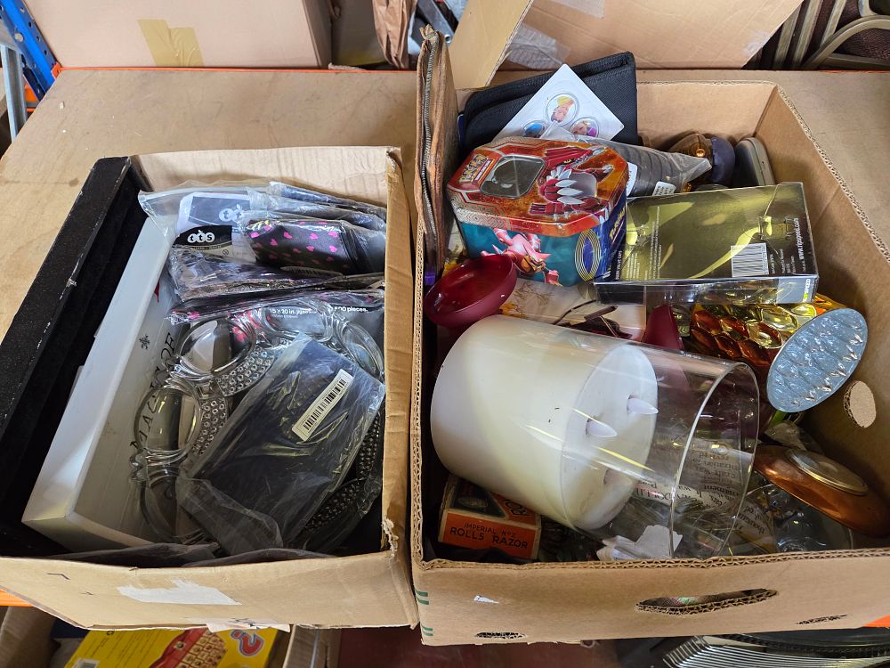 Lot 292 – An Assortment of Mixed Wholesale Goods including Collectibles Automotive Accessories and Household Items