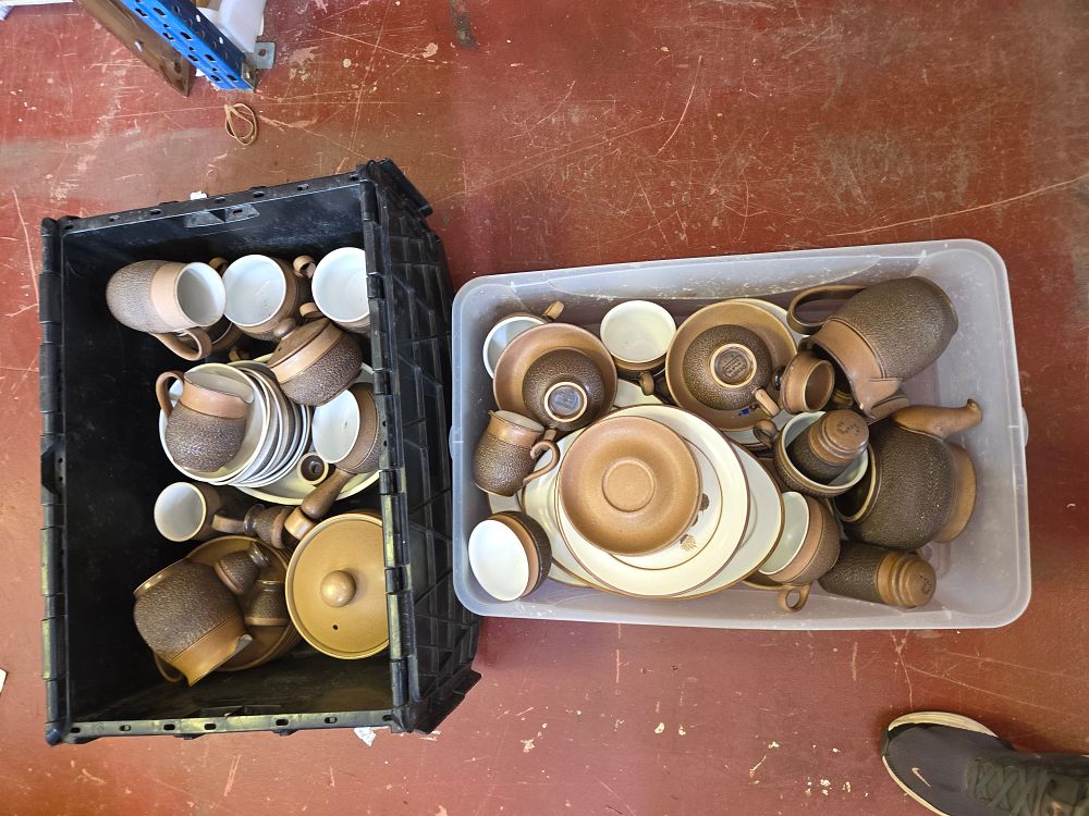 Lot 325 – A Large Collection of Denby Cotswold Pattern Stoneware Tableware