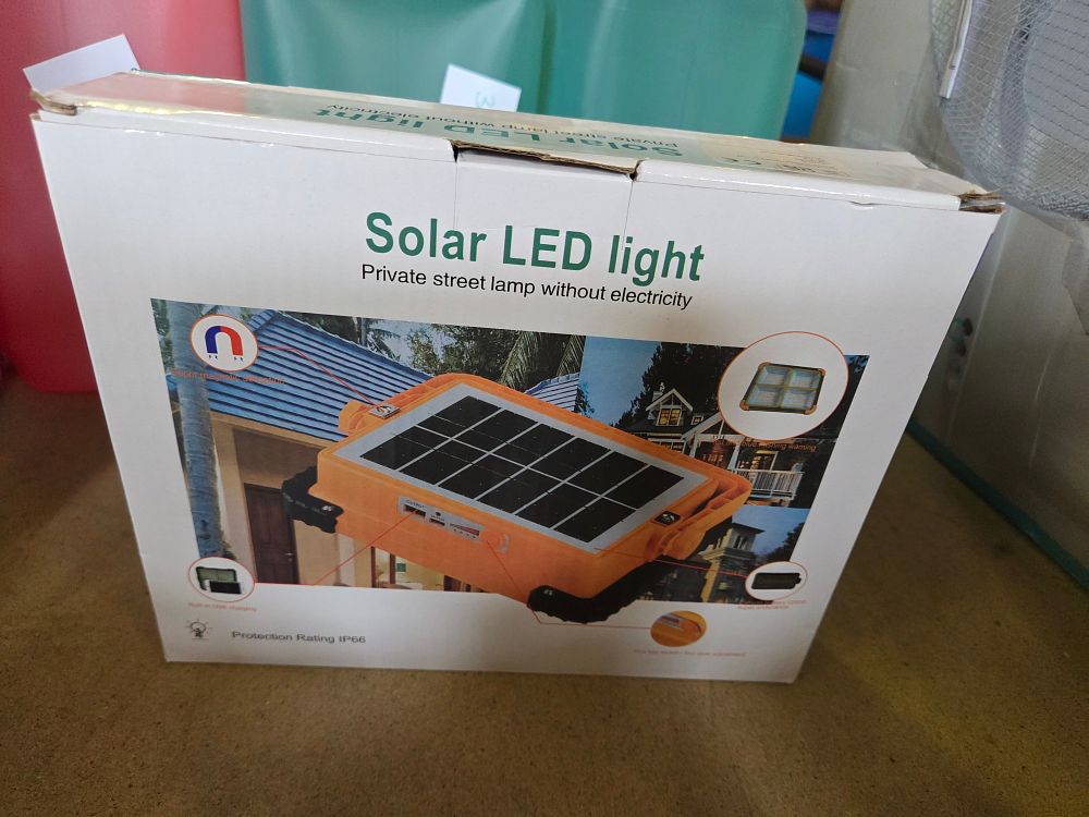Lot 346 – Portable Solar LED Work Light with IP66 Protection Rating