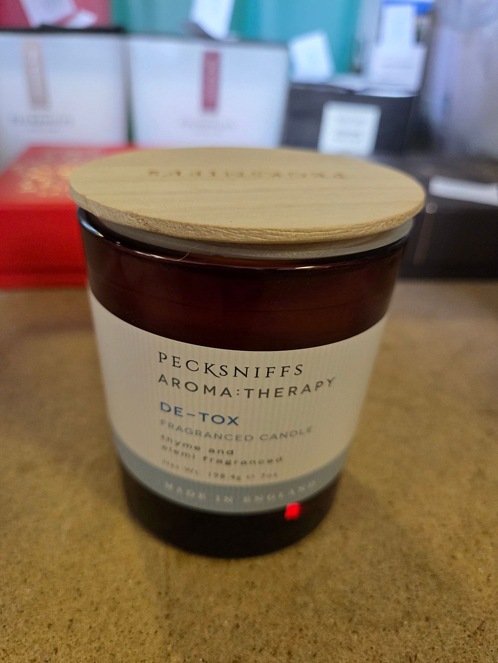 Lot 353 – Pecksniffs Aroma:Therapy De-Tox Thyme and Elemi Fragranced Candle 7oz