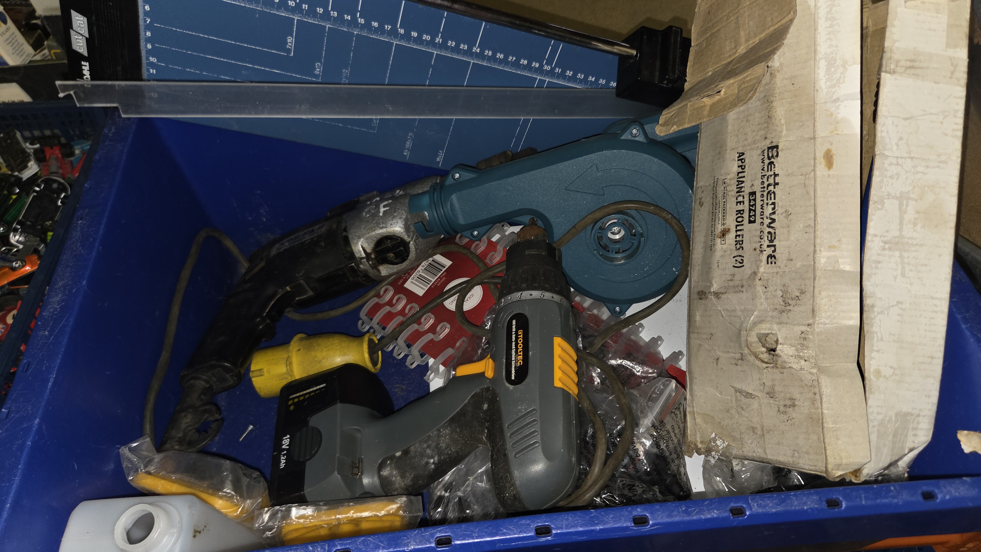 A Collection of Assorted Power Tools and Workshop Equipment including Dahle and Tooltec