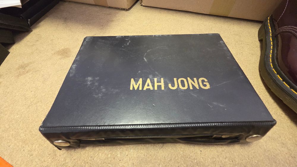 Lot 168 – A Vintage Portable Mah Jong Game Set