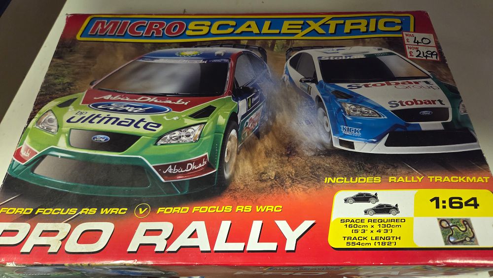 Lot 219 – A Micro Scalextric 1:64 Scale Pro Rally Ford Focus RS WRC Slot Car Racing Set