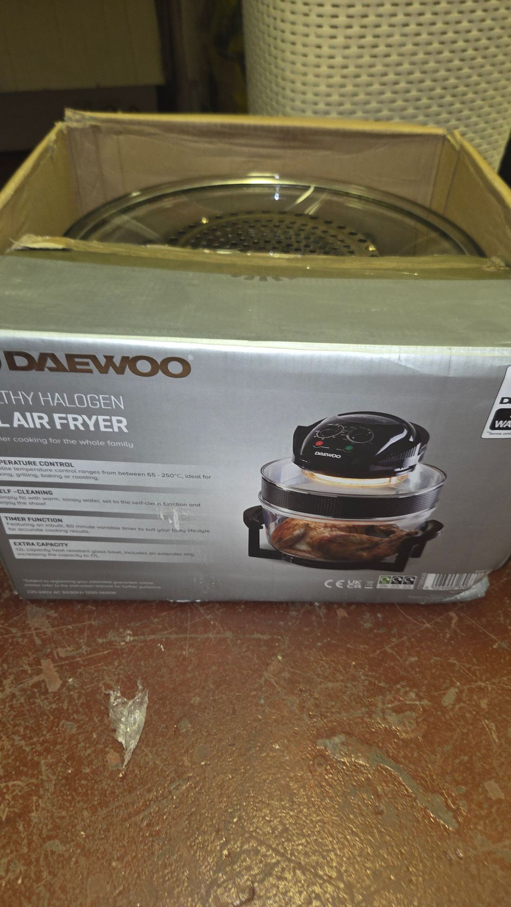 Lot 260 – Daewoo 17 Litre Healthy Halogen Air Fryer