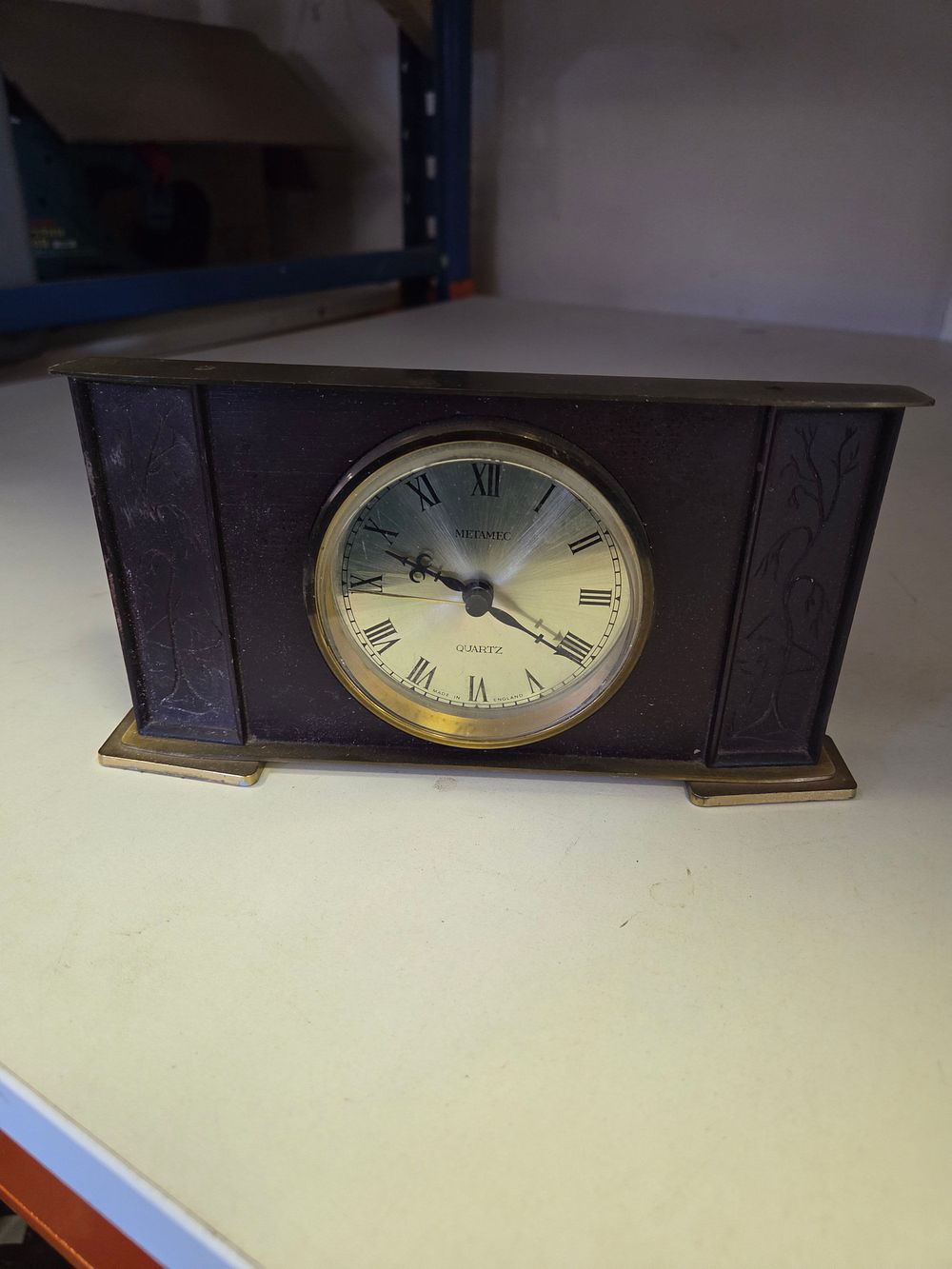 Lot 304 – A Metamec Quartz Mantel Clock