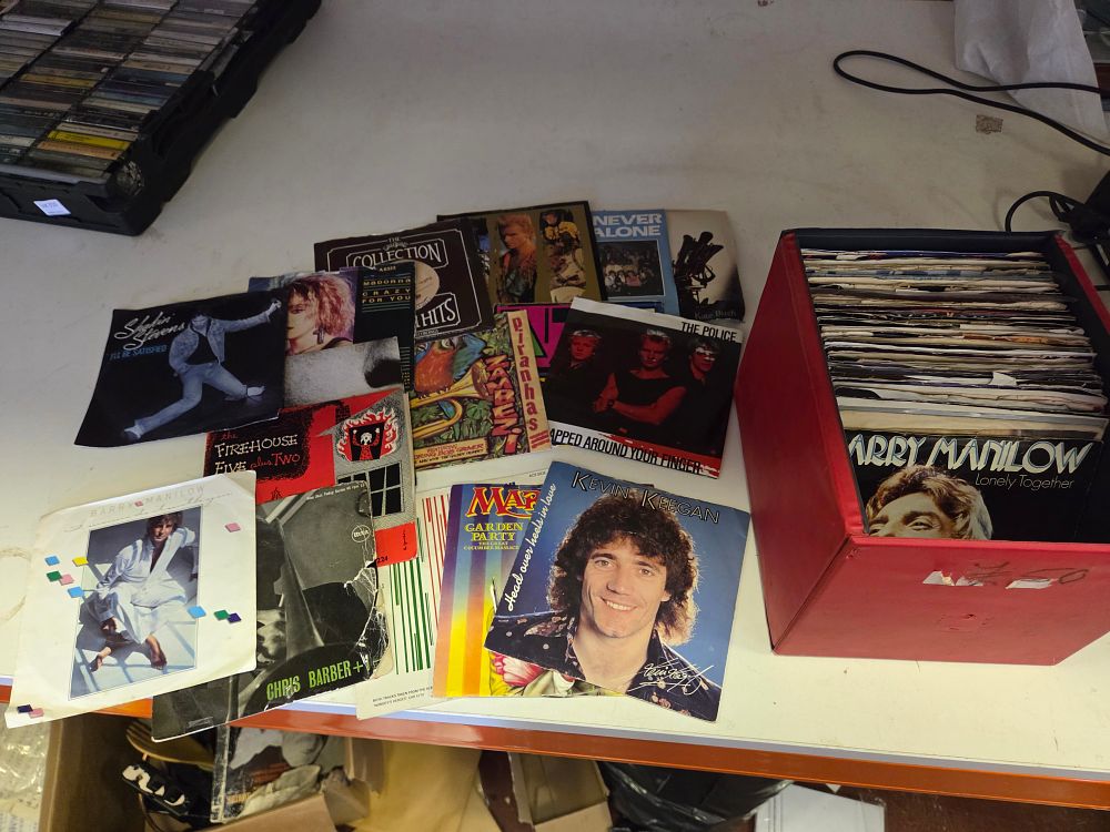 Lot 311 – A Collection of 7-Inch Vinyl Singles