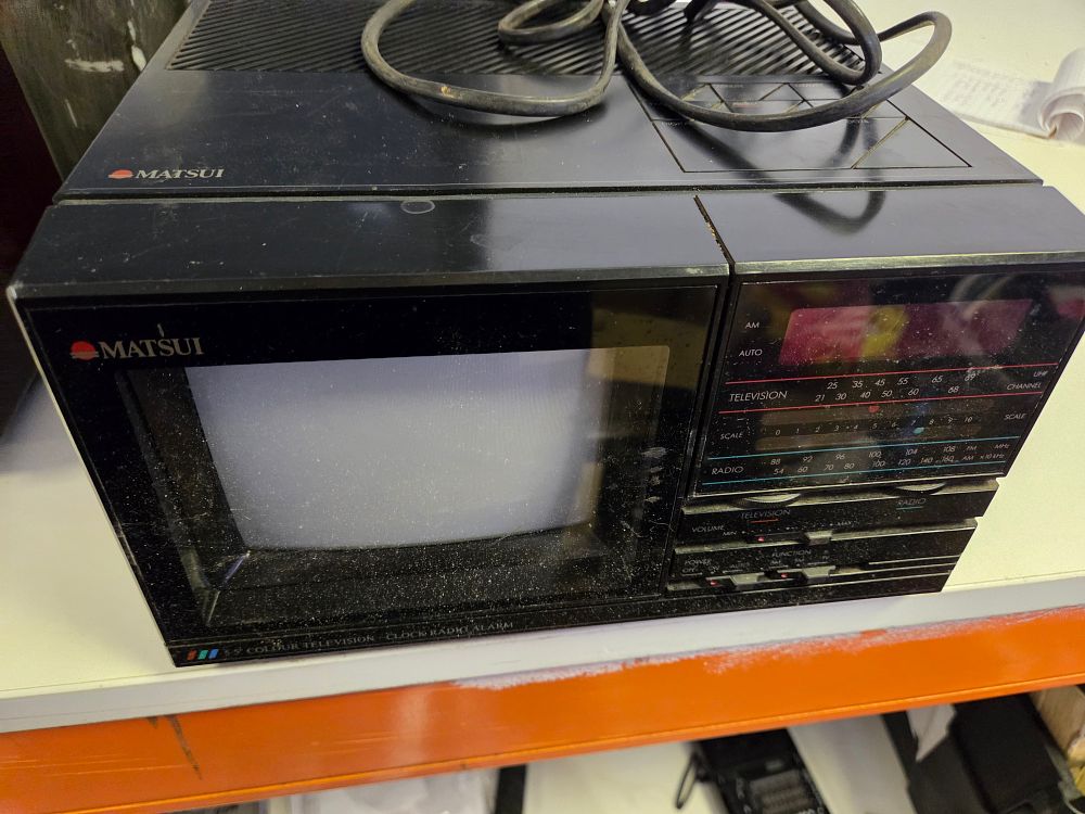 Lot 337 – Matsui Vintage 5.5-inch Colour Television Clock Radio Alarm Unit