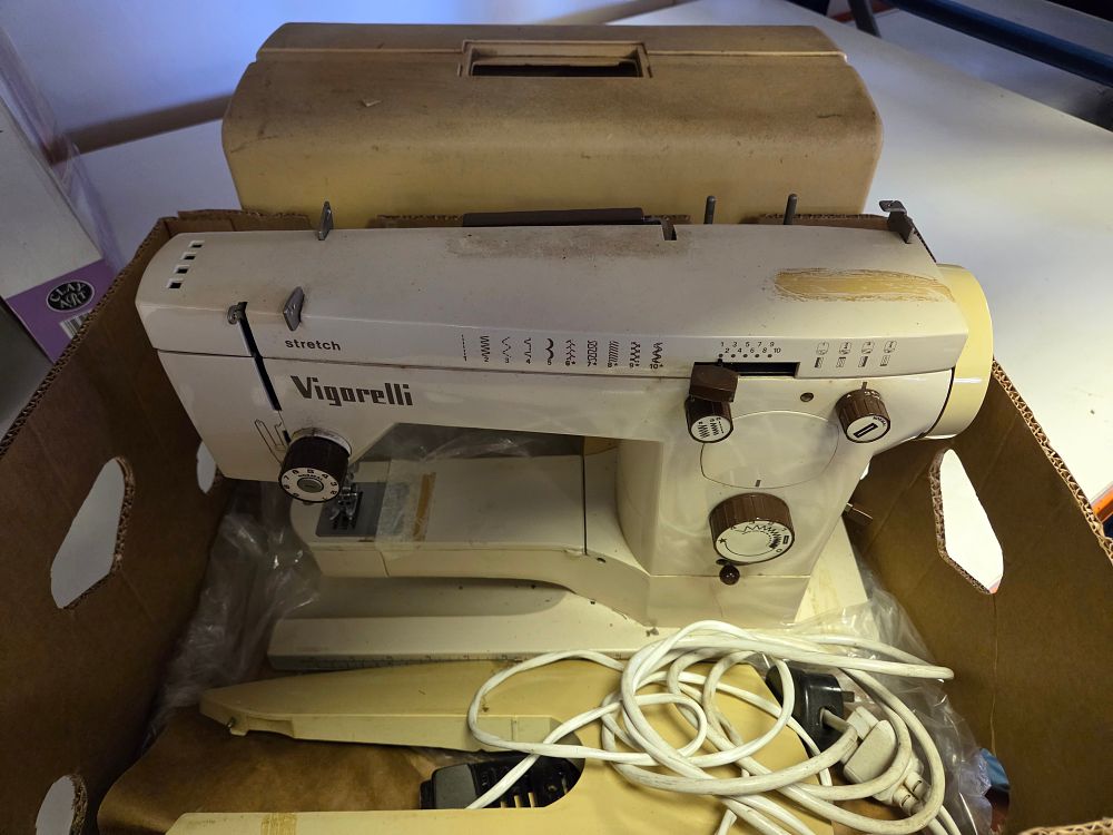 Lot 381 – A Vigorelli Stretch Electric Sewing Machine with Case and Accessories
