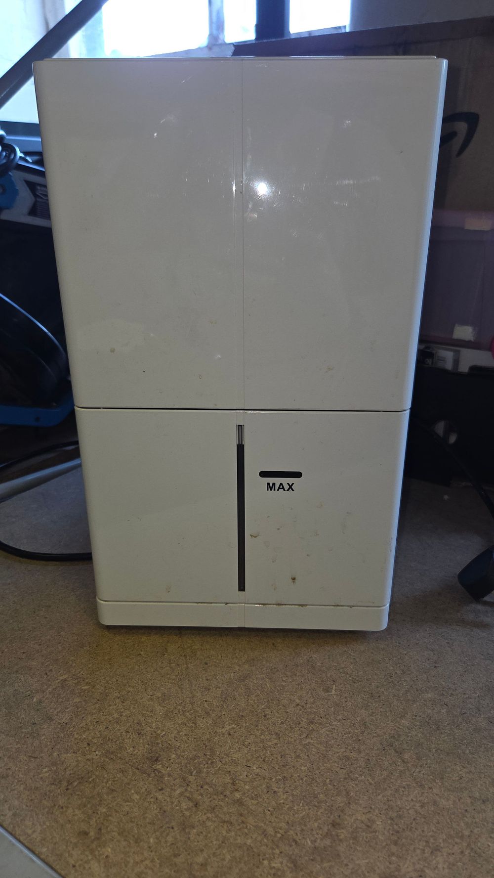 Lot 151 – Blyss WDH-1012EA 10 Litre Portable Dehumidifier