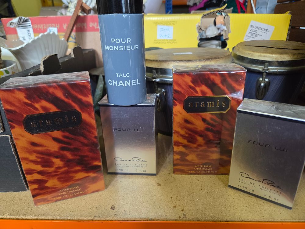 Lot 206 – An Assortment of Men’s Fragrances and Grooming Products by Aramis, Oscar de la Renta, and Chanel