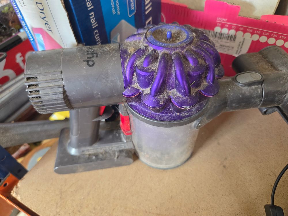 Lot 217 – Dyson V6 Cordless Handheld Vacuum Cleaner