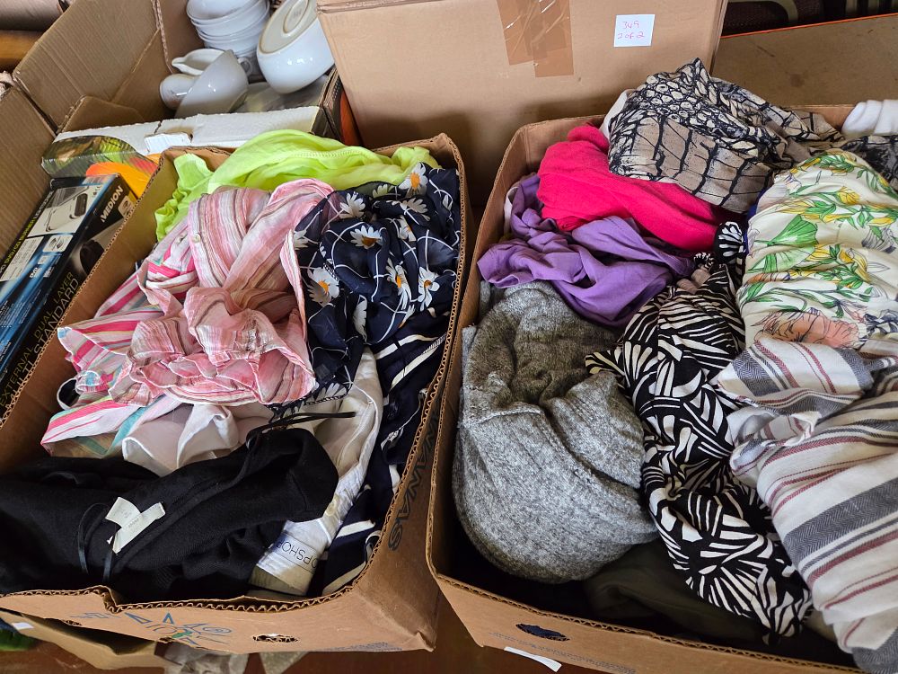 Lot 355 – A Collection of Contemporary Women’s Apparel