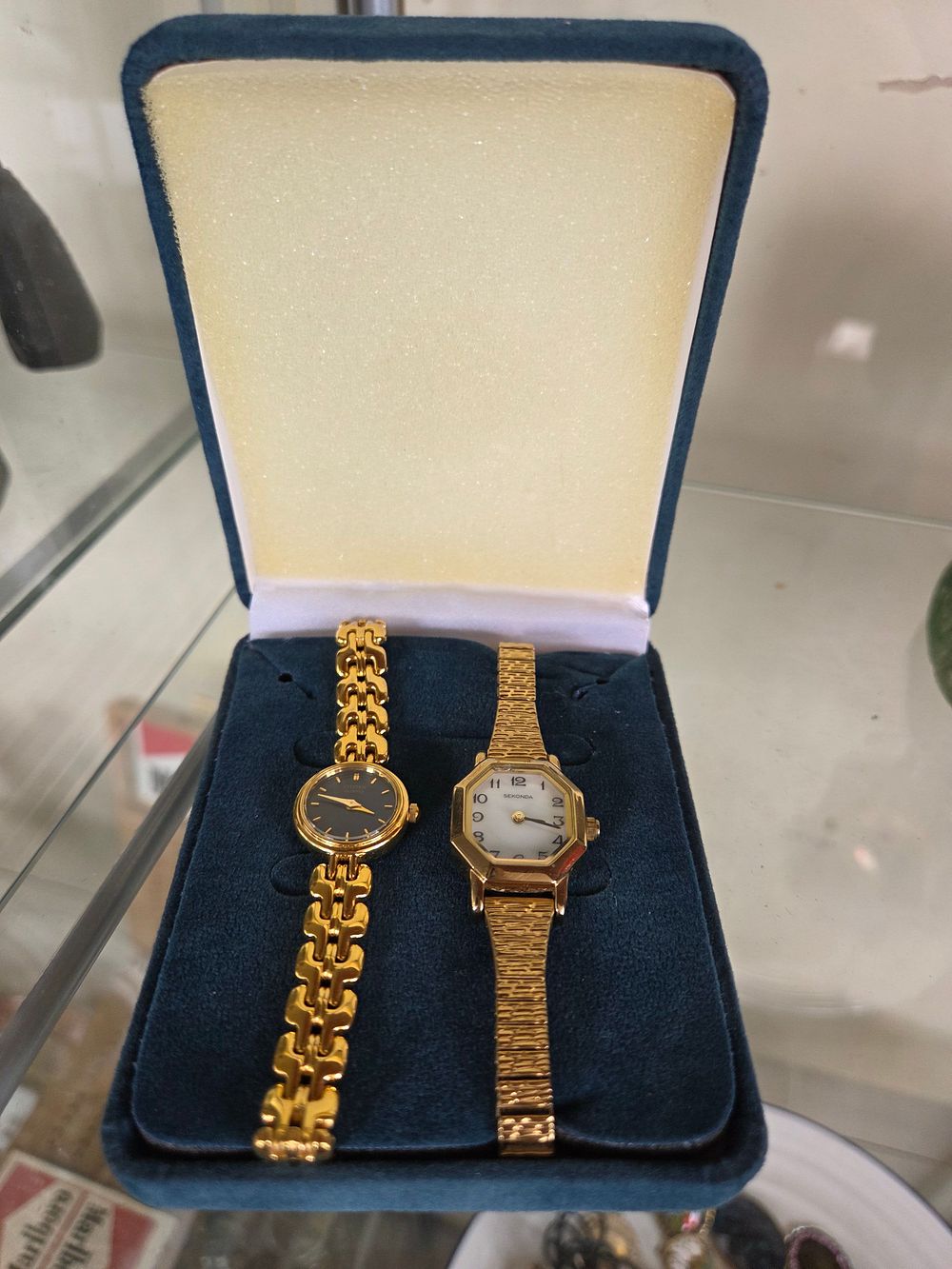 Lot 607 – A Pair of Ladies Gold-Toned Quartz Wristwatches inc Sekonda