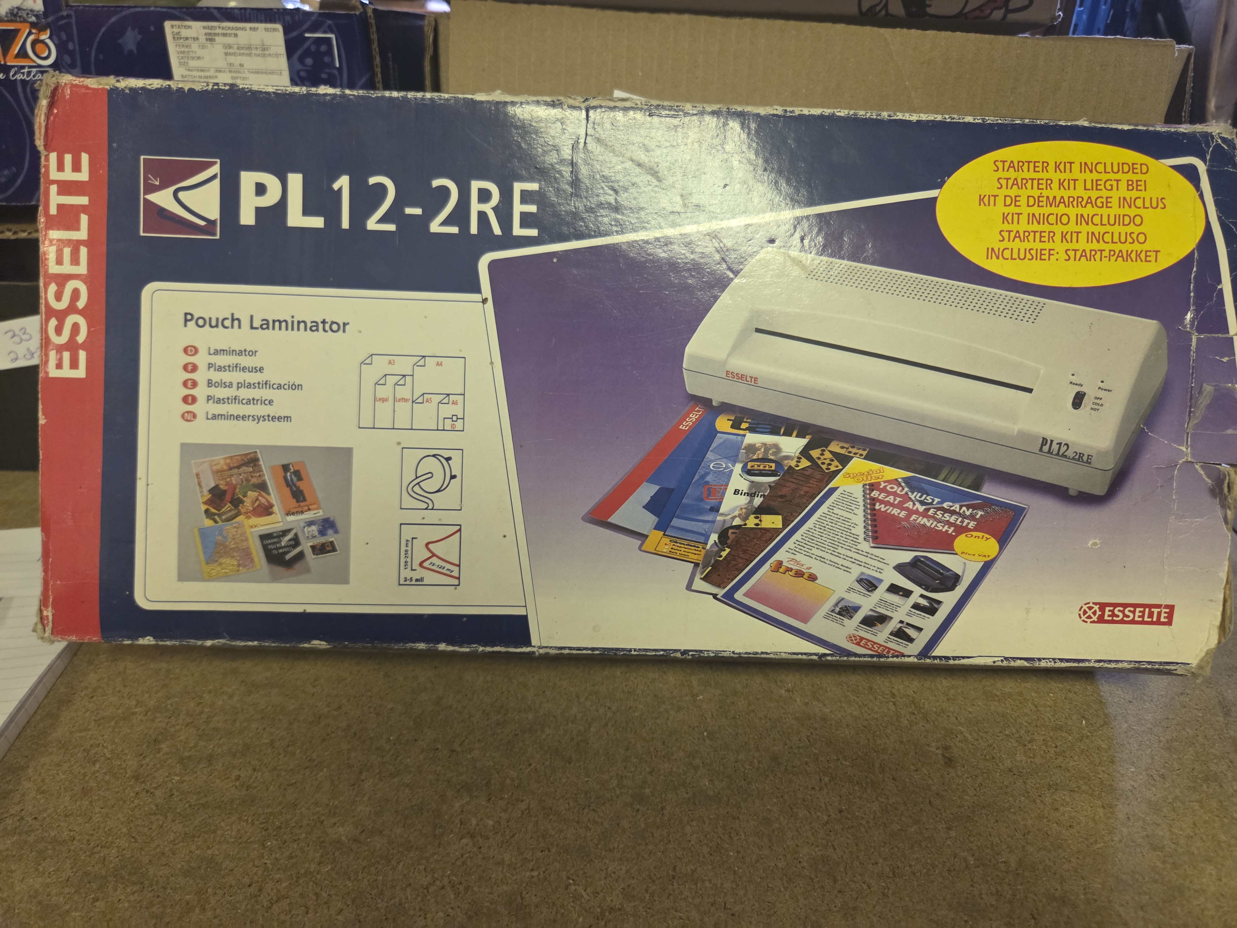 Esselte PL12-2RE A3 Pouch Laminator with Starter Kit