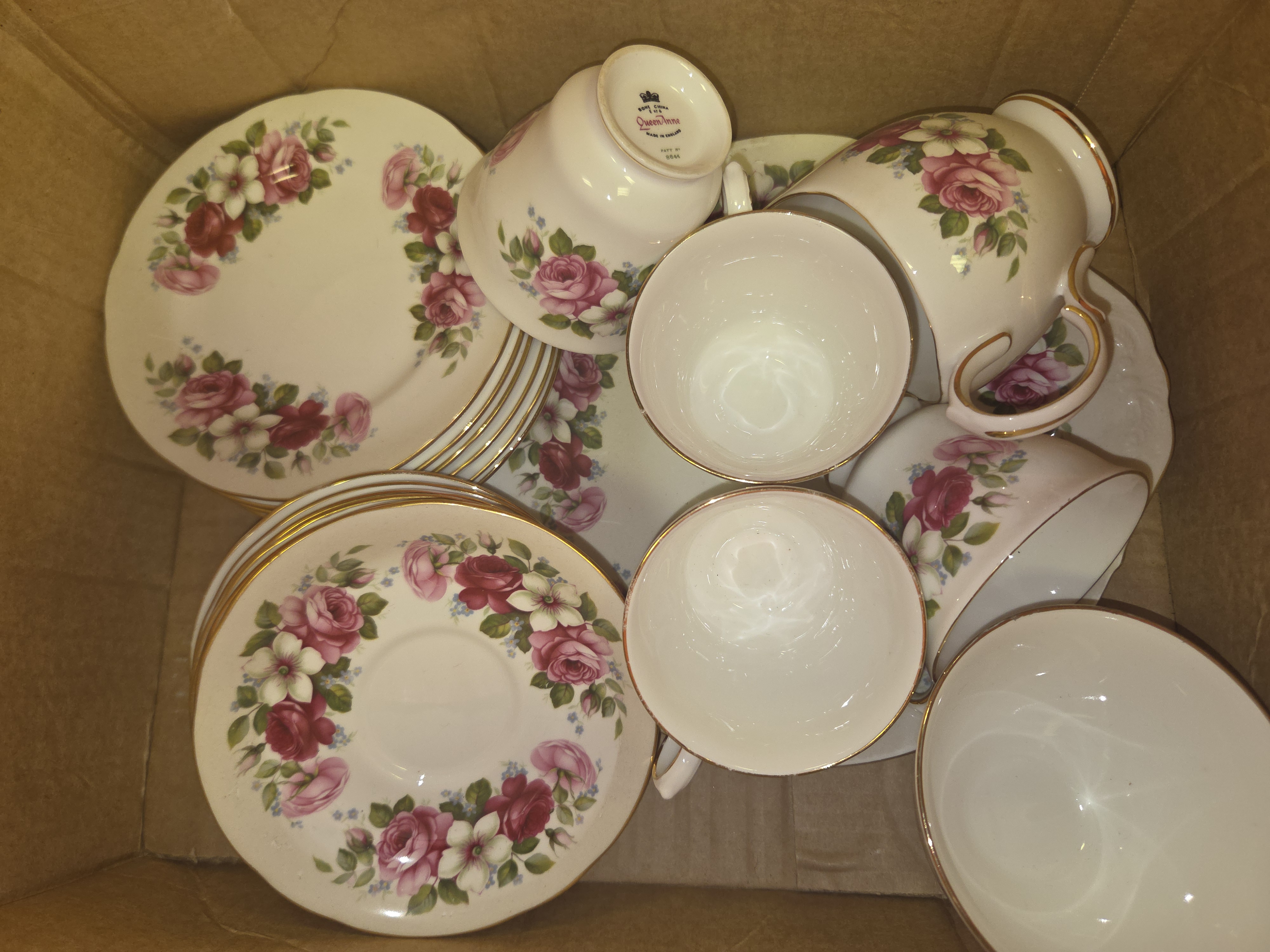 A Collection of Queen Anne Bone China Tea Wares in Pattern 8644