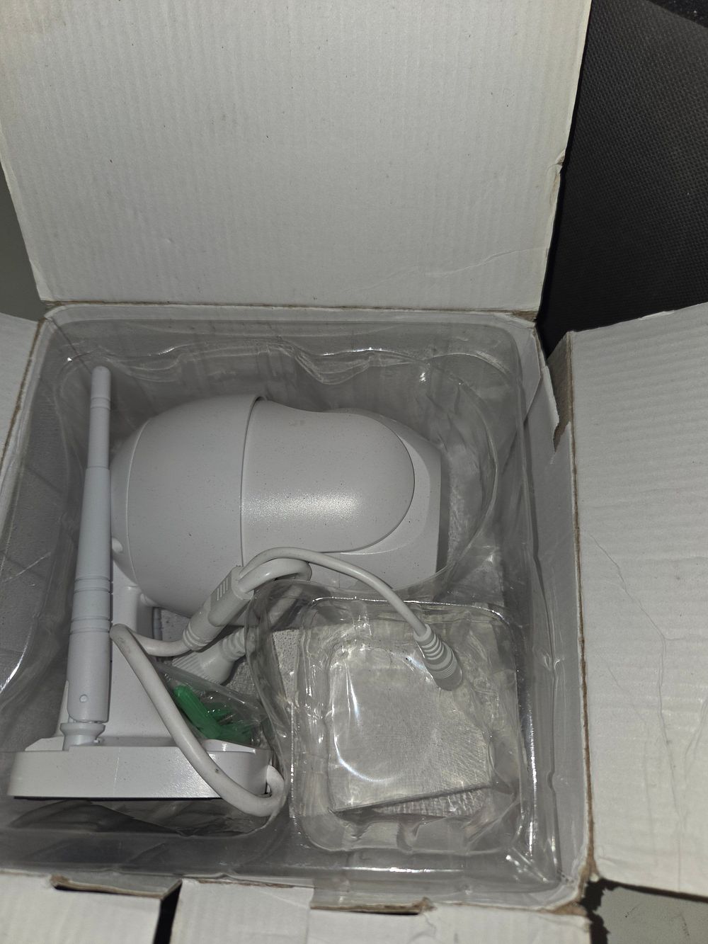 Lot 268 – One Smart ZX-C45 IP Camera