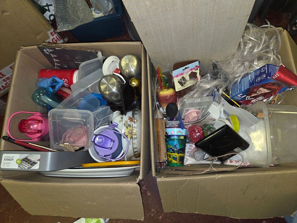 Lot 322 – Two Boxes of Miscellaneous Household Goods Kitchenware and Personal Care Items Including Joseph Joseph and Schwarzkopf