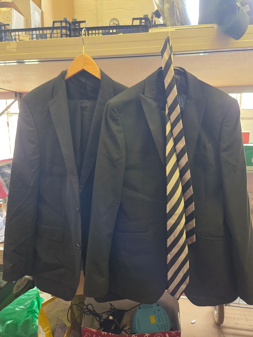 Lot 185 – A Selection of Men’s Formal Wear Including Roy Robson and Limehaus size 52