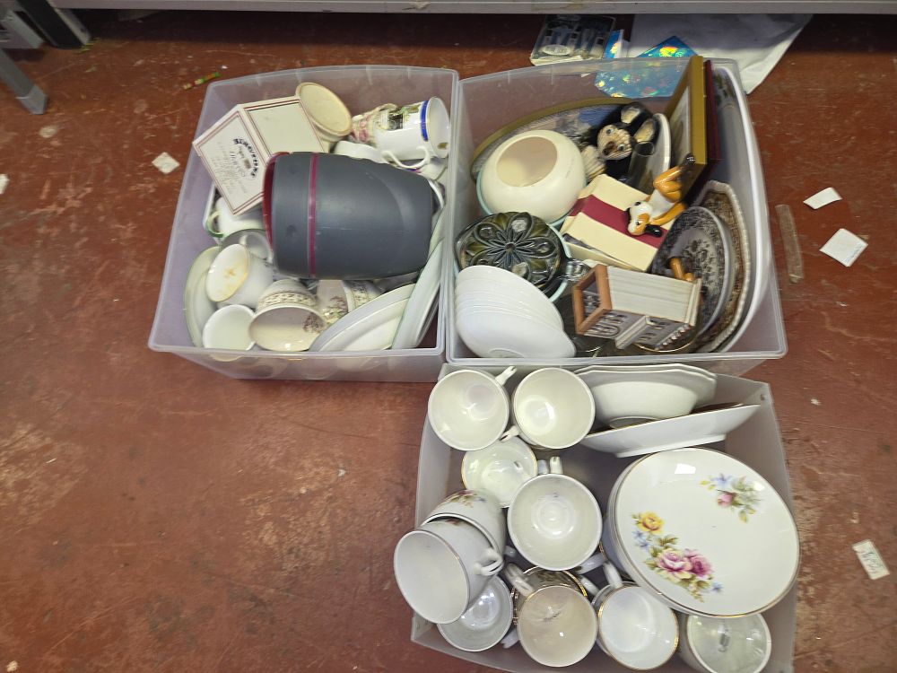 Lot 218 – Three Boxes of Miscellaneous Ceramics Tea Wares and Decorative Items Including Harrods