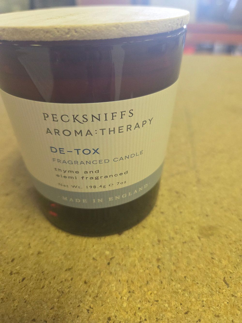 Lot 189 – Pecksniffs Aroma:Therapy De-Tox Thyme and Elemi Fragranced Jar Candle 7oz