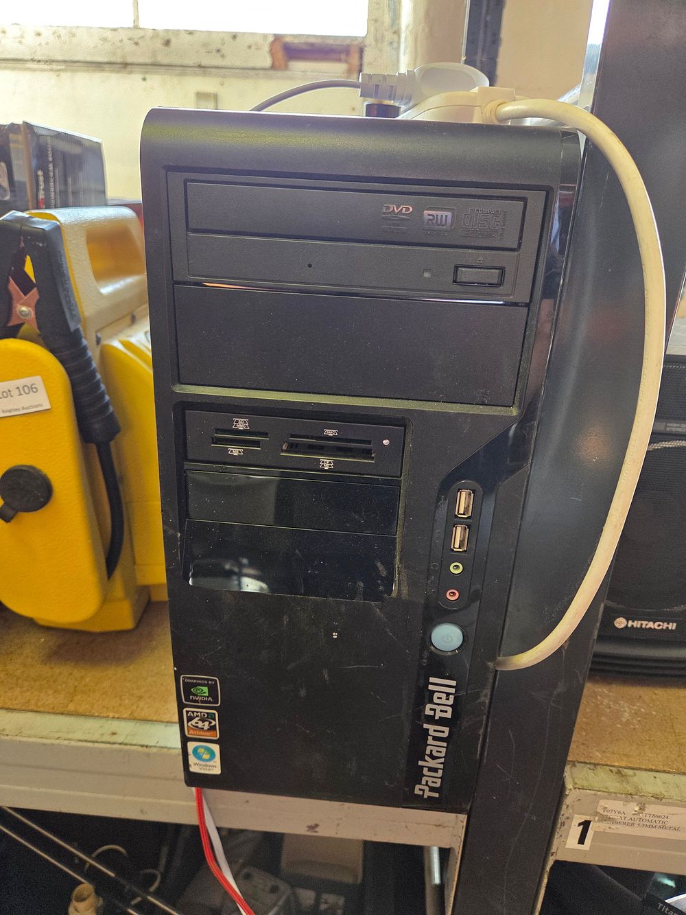 Lot 289 – One Packard Bell iStart Desktop PC Including AMD Athlon 64 and NVIDIA Graphics powers on
