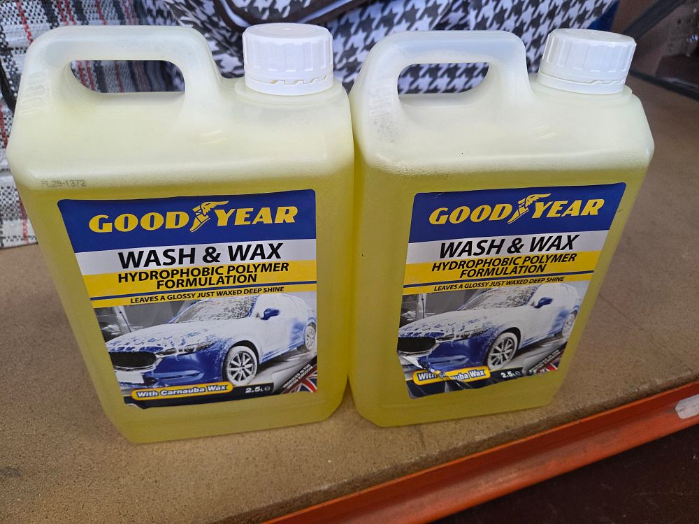 Lot 339 – Two Goodyear Wash & Wax Hydrophobic Polymer Formulation 2.5L Car Cleaners