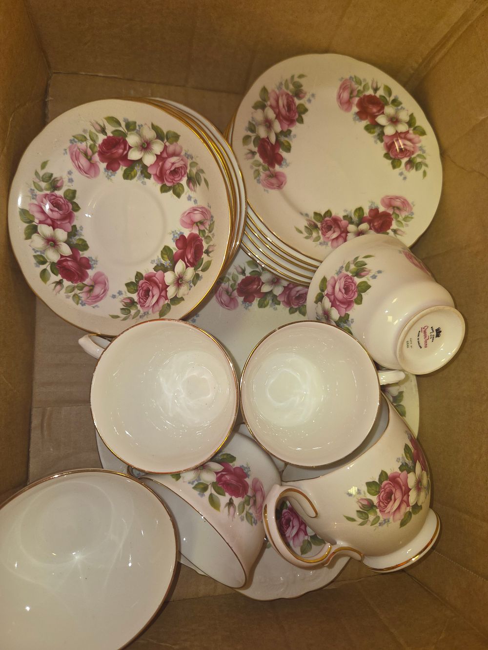 Lot 336 – A Collection of Queen Anne Bone China Tea Wares in Pattern 8644