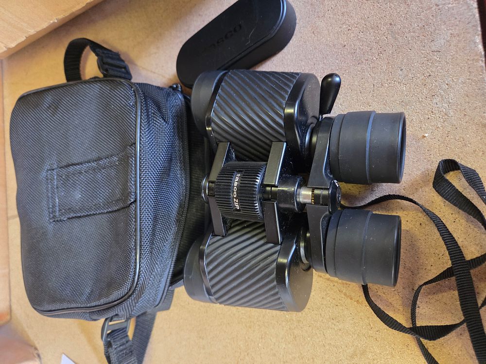 Lot 367 – Tasco ZIP Zoom Binoculars with Case