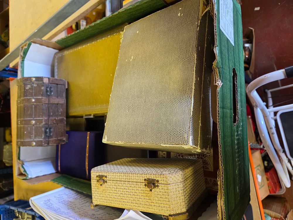 Lot 373 – One Box of Miscellaneous Jewellery and Trinket Boxes